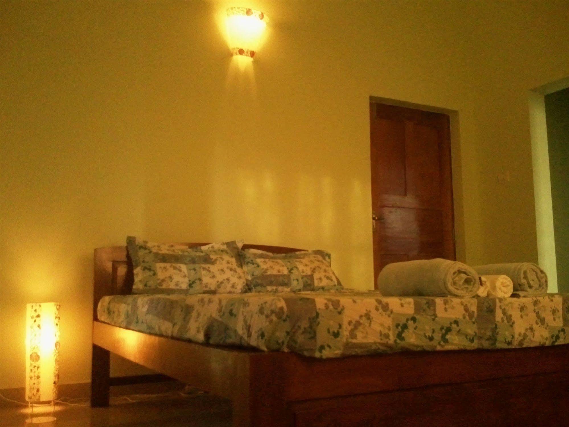 Quarto De Casa Tipri Saligao Esterno foto